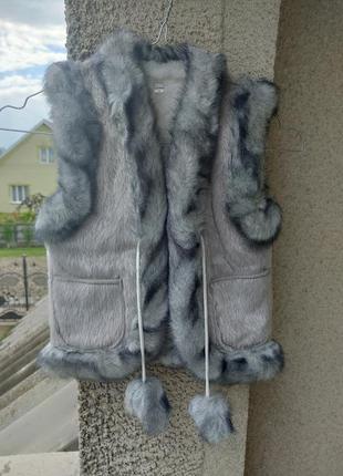 Мехова жилетка