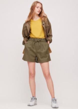 Льняные шорты uniqlo