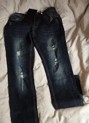 Джинсы