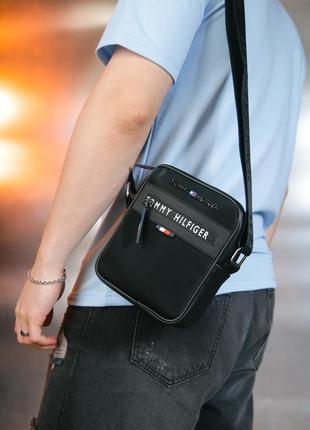 Месенджер tommy hilfiger чорний2 фото
