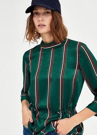 Сатиновая блуза зара топ блузка с молнией в полоску принт от zara