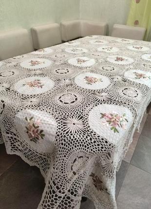 Ажурна скатертина з вишивкою лентами,розмір 150*220