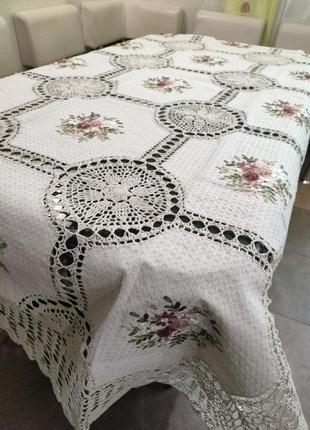 Ажурна скатертина з вишивкою лентами,розмір 150*220