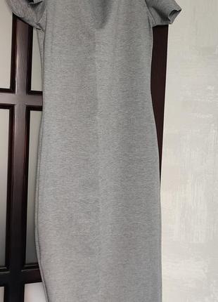 Обтягивающее платье