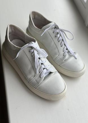 Кожаные кеды, кроссовки