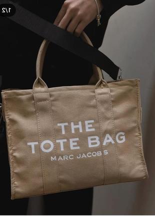 Marc jacobs the tote bag бежева текстильна жіноча сумка з принтом.