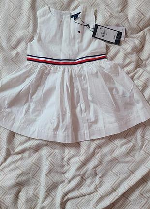 Плаття tommy hilfiger!!
на дівчинку 18 місяців .