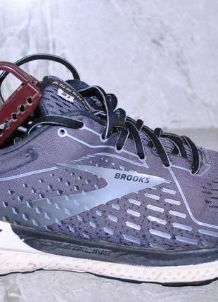 Brooks кроссовки 45 размер