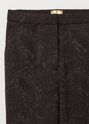 Красивые фактурные брюки с карманами h&m этикетка1 фото