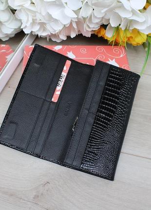 Жіночий стильний та якісний гаманець з натуральної шкіри чорний5 фото
