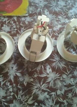 Світильник точковий вбудований r-63 білий