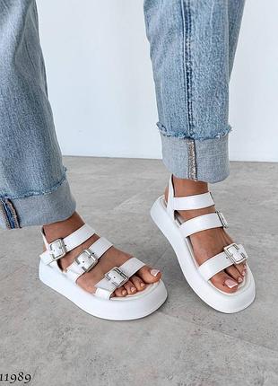 Босоножки женские