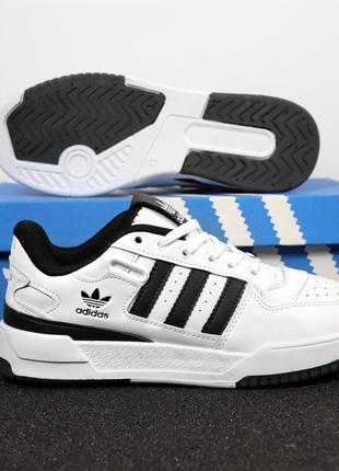 Кросівки adidas    🖤🖤🖤