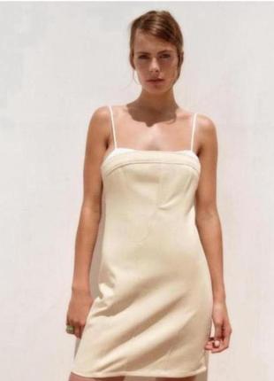 Короткое платье молочного цвета на бретелях s m zara