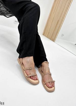 Бежеві босоніжки