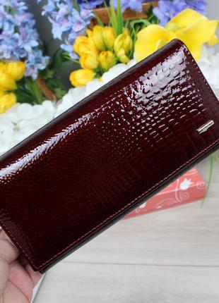 Жіночий стильний та якісний гаманець з натуральної шкіри бордо2 фото