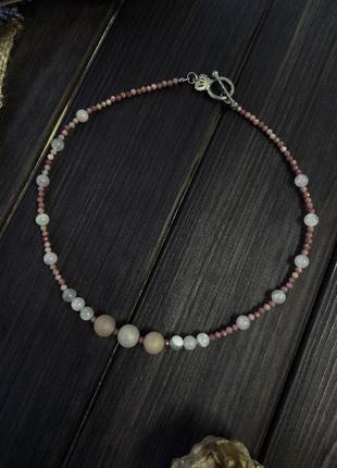 Намисто кольє рожеве натуральні камні родоніт, рожевий кварц, місячний камінь та авантюрин