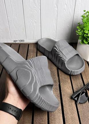 Шлепанцы adidas