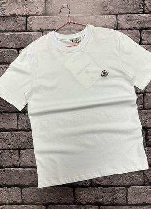 Чоловіча біла футболка .більше у нашому магазині!