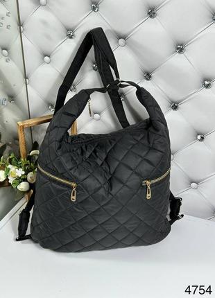 Жіноча стильна та якісна сумка рюкзак зі стьобаної плащівки чорна3 фото