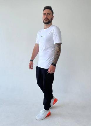 Мужской костюм