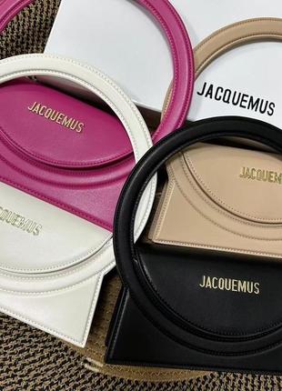 Сумка в стиле jacquemus