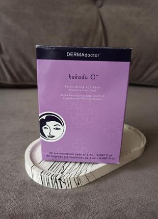 Подушечки для інтенсивного пілінгу dermadoctor kakadu c ferulic acid and vitamin e ester intensive