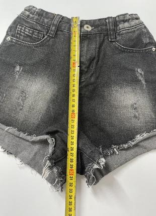 Чорно-сірі джинсові шорти з потертостями для дівчинки 9-12 років
