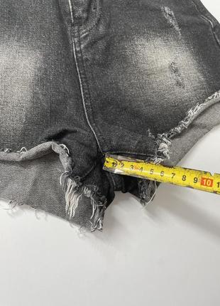 Чорно-сірі джинсові шорти з потертостями для дівчинки 9-12 років