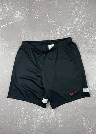 Nike dri fit спортивні футбольні чоловічі шорти nike under armour gymshark1 фото