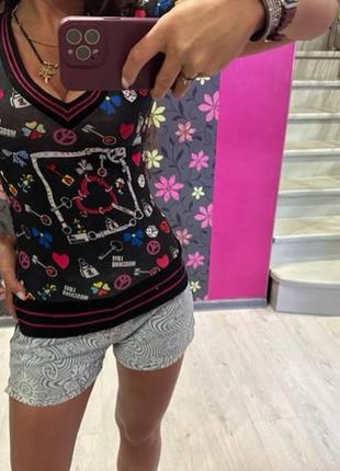 Новая женская футболка moschino