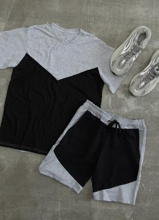 Базовий літній комплект футболка і шорти