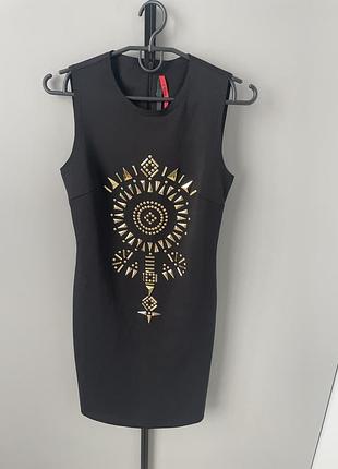 Жіноча коротка сукня