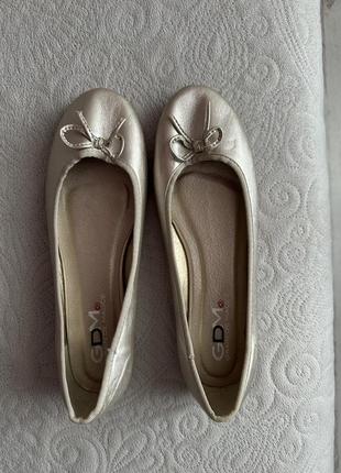 Балетки жіночі