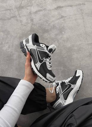 Жіночі текстильні кросівки nike vomero 5 grey/black найк вомеро 5
