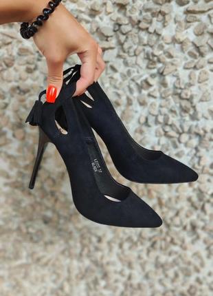 Чорні туфлі замшеві лодочки