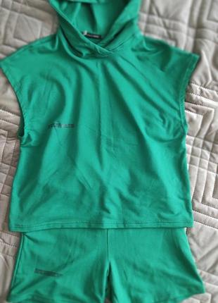 Комплект шорти +худі безрукавка