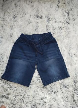 Джинсовые шорты