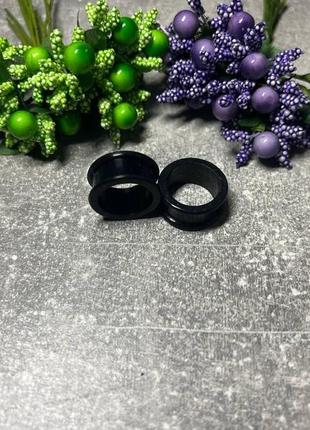 На 24 мм силиконовые тоннели в черном цвете