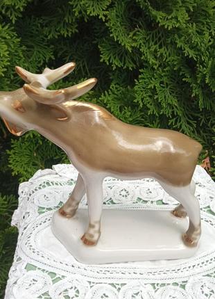 Статуэтка фарфоровая лось