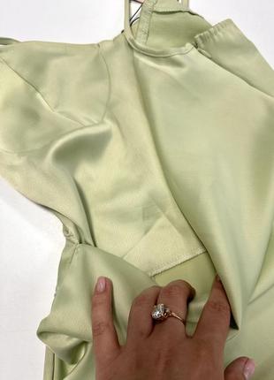 Плаття оливкового кольору misguided