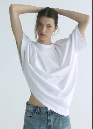 Оригінальна футболка вільного крою від zara розмір м оригінал