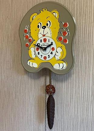 Годинник-ходики настінний механічний антикваріат маяк 