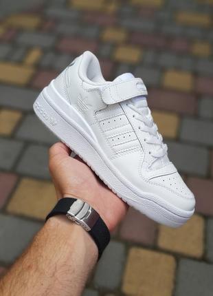Жіночі кросівки adidas forum low