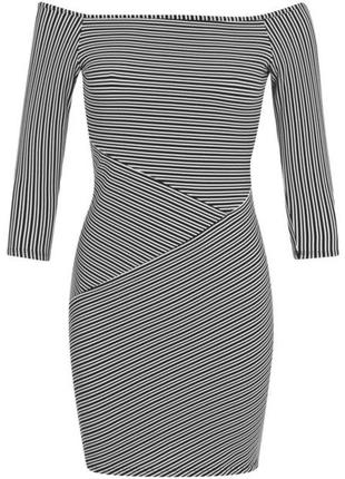 Платье в полоску