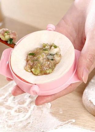 Кухонна форма для ліплення пельменів