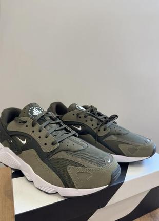 Кроссовки nike woven sneakers beige pants plus size