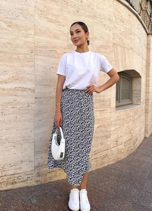 Легкая женская юбка миди