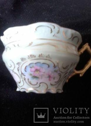 Чашка старинная. фарфор