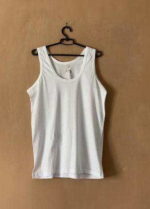 Белоснежная майка мужская коттон новая.